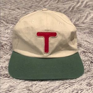 Tinlid hat